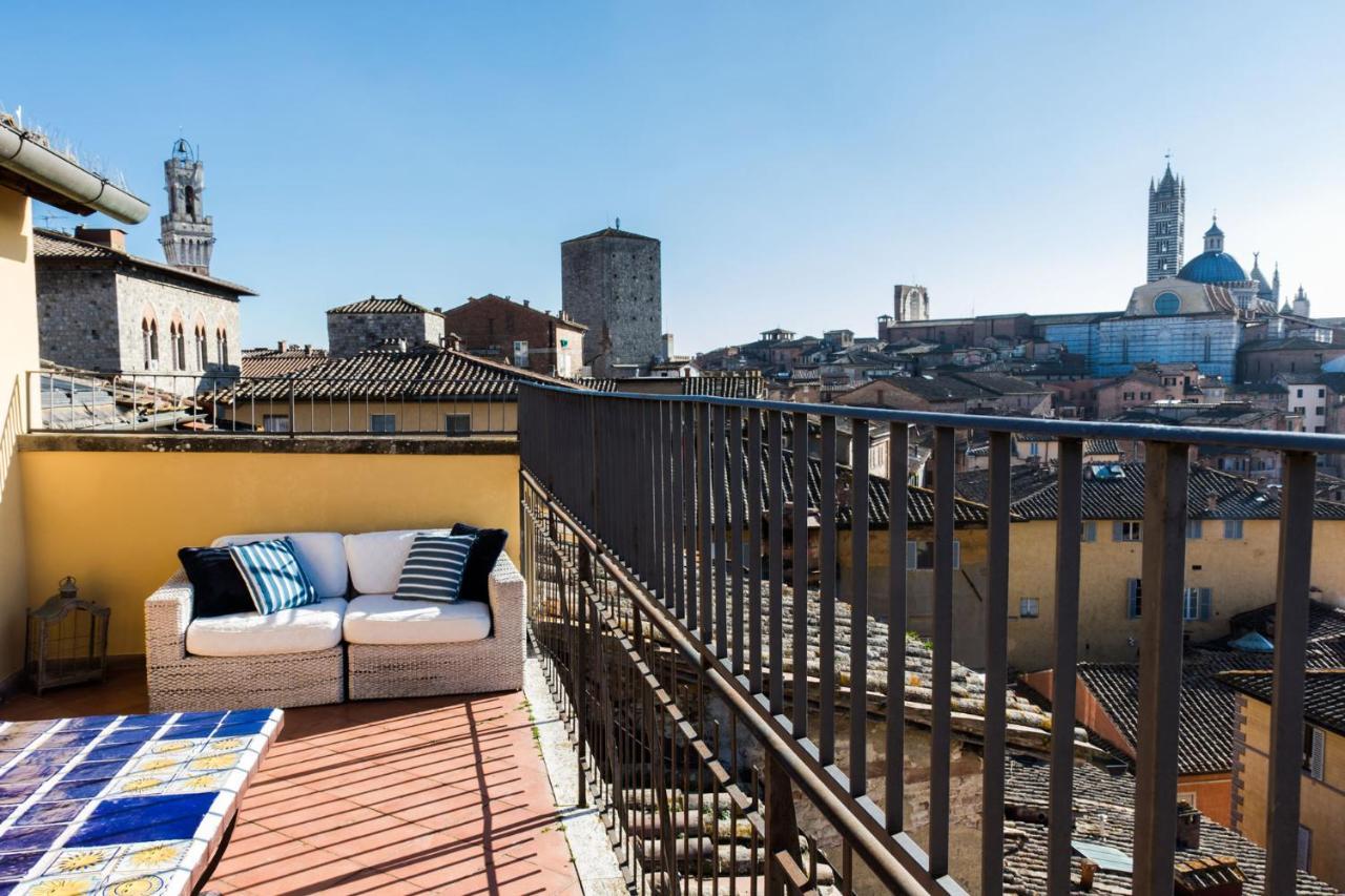 La Terrazza Sul Duomo Apartment เซียนา ภายนอก รูปภาพ