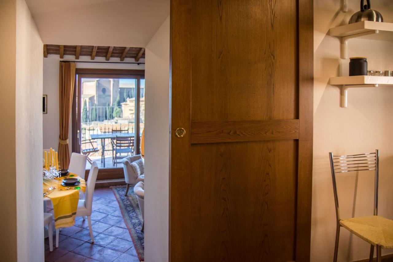 La Terrazza Sul Duomo Apartment เซียนา ภายนอก รูปภาพ