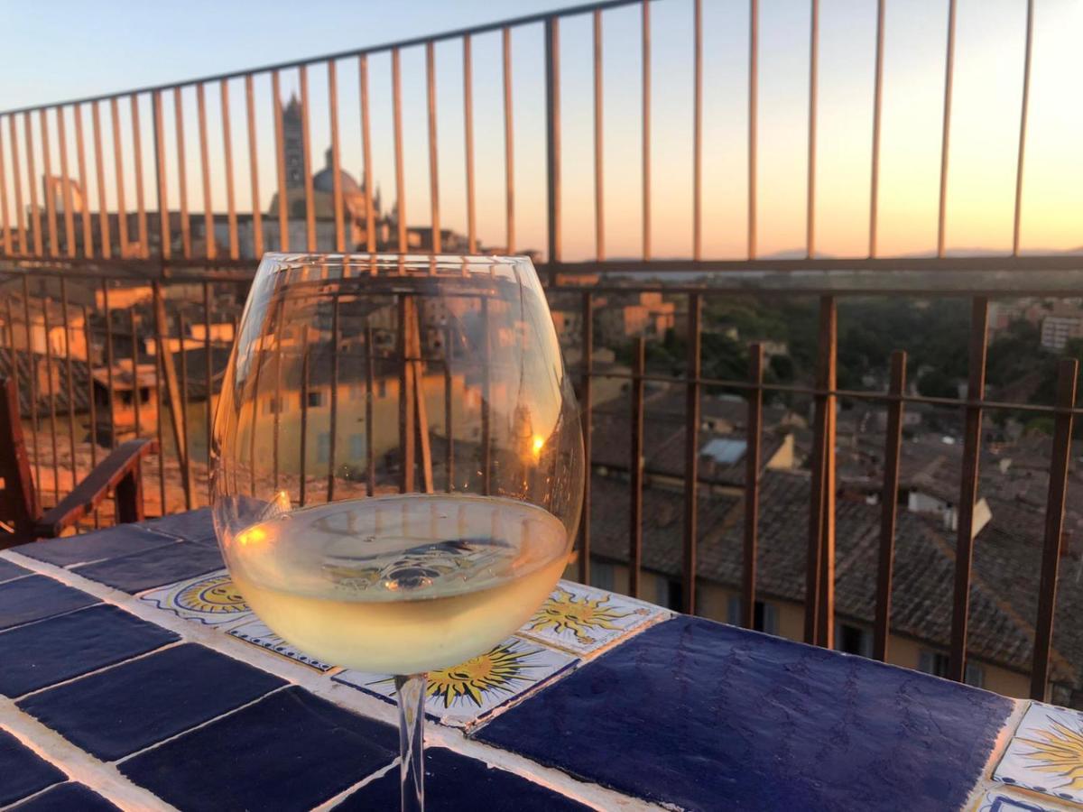 La Terrazza Sul Duomo Apartment เซียนา ภายนอก รูปภาพ